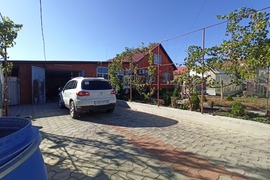 Дом в Выселках: 4 комнаты, гараж, участок. Ипотека, торг