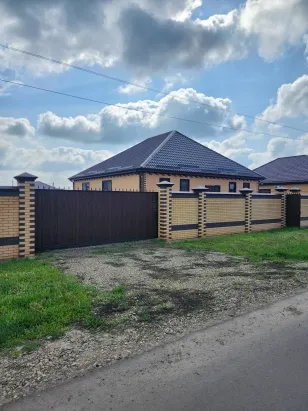 Дом в центре Выселок 121,6 м², участок 11,56 соток, тёплый гараж, летн