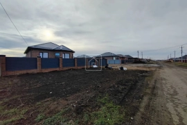 Дом 102 м² на участке 5 сот.