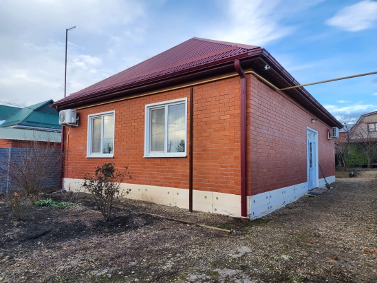 Дом в центре Выселок, в котором есть всё. И даже своя баня с гостевой 